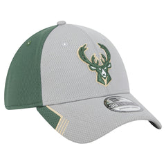 New Era Milwaukee Bucks Active Trim 39THIRTY Flex Hat Gray/Hunter Green