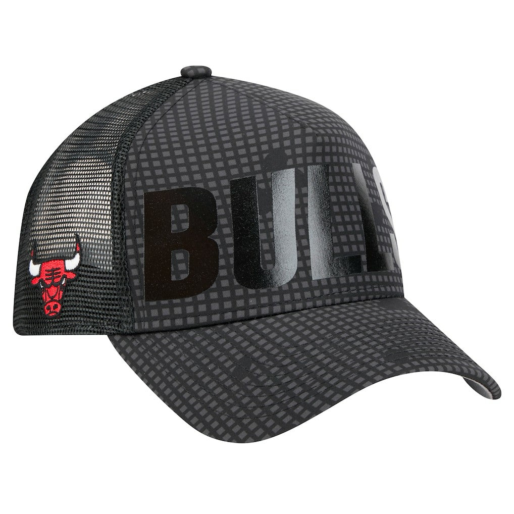 New Era Chicago Bulls Male Adult Midnight Ink Tonal A-Frame Trucker 9FORTY Adjustable Hat Black