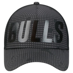 New Era Chicago Bulls Male Adult Midnight Ink Tonal A-Frame Trucker 9FORTY Adjustable Hat Black