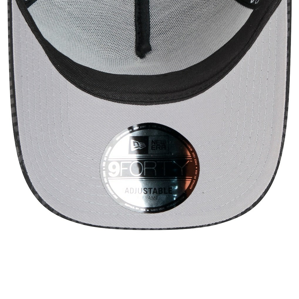 New Era Chicago Bulls Male Adult Midnight Ink Tonal A-Frame Trucker 9FORTY Adjustable Hat Black