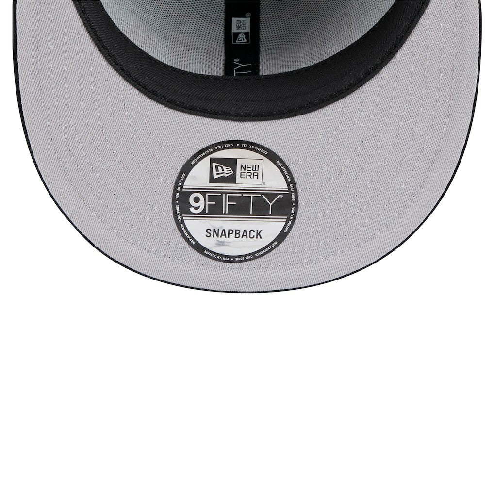 New Era Chicago Bulls Throwback Display Corduroy 9FIFTY Snapback Hat Black