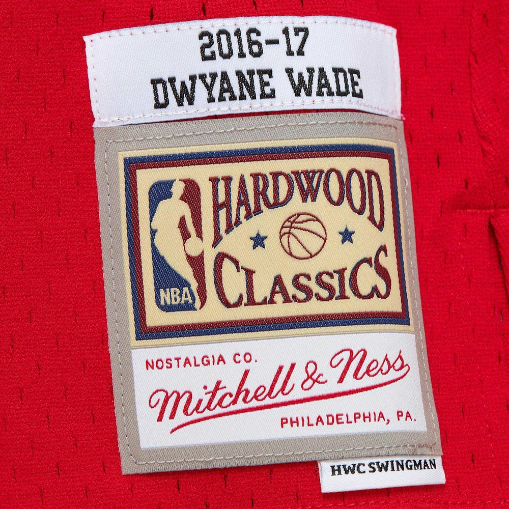 Mitchell & Ness Dwyane Wade Chicago Bulls 2016/17 Hardwood Classics Swingman Jersey Red