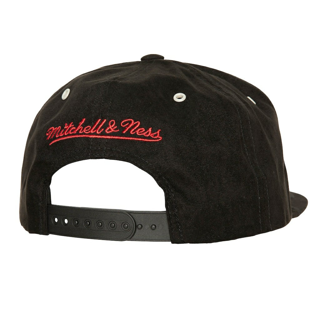 Mitchell & Ness Chicago Bulls Day 4 Snapback Hat Black