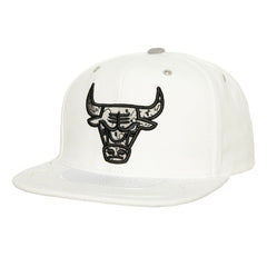 Mitchell & Ness Chicago Bulls Day 4 Snapback Hat White