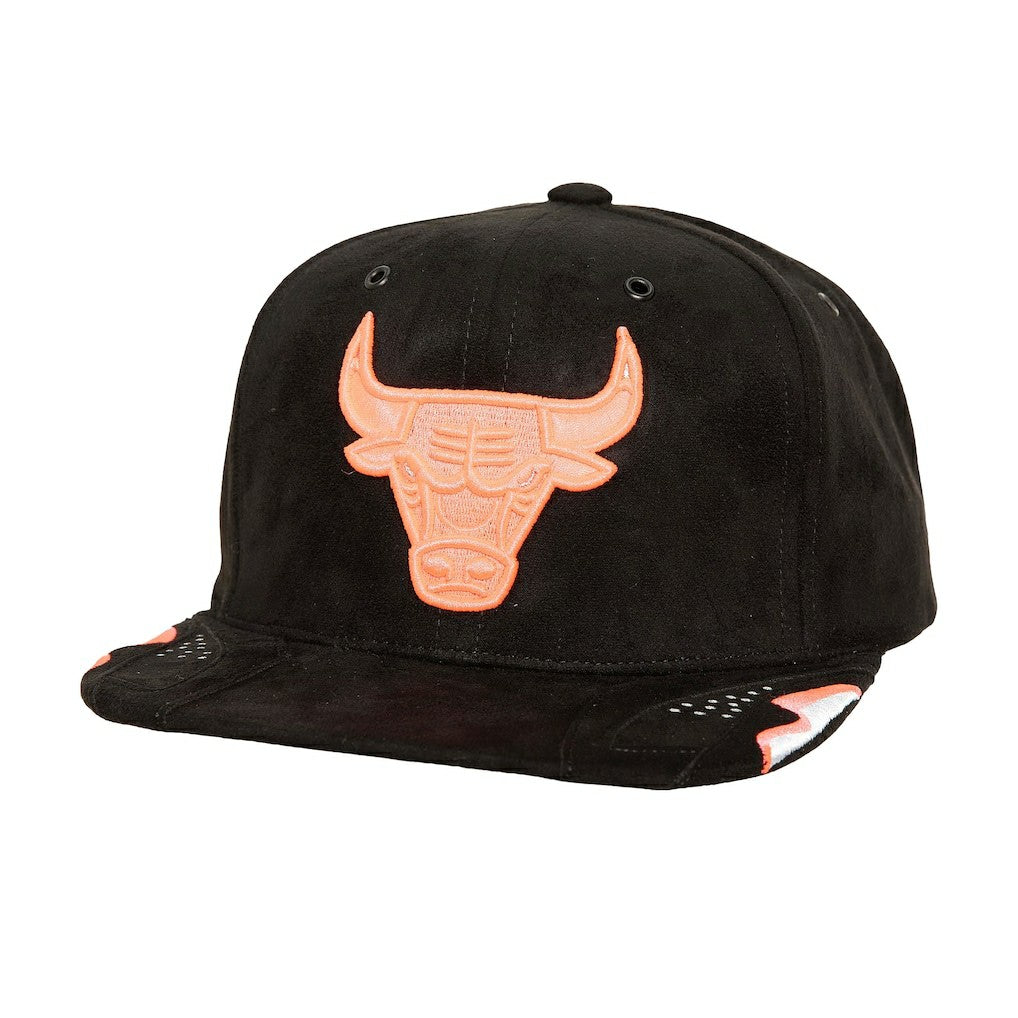 Mitchell & Ness Chicago Bulls Day 6 Snapback Hat Black