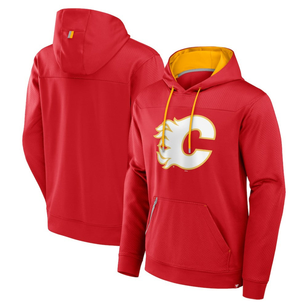 Calgary Flames Fanatics Defender Pullover Hoodie - Red | Fanatics sale