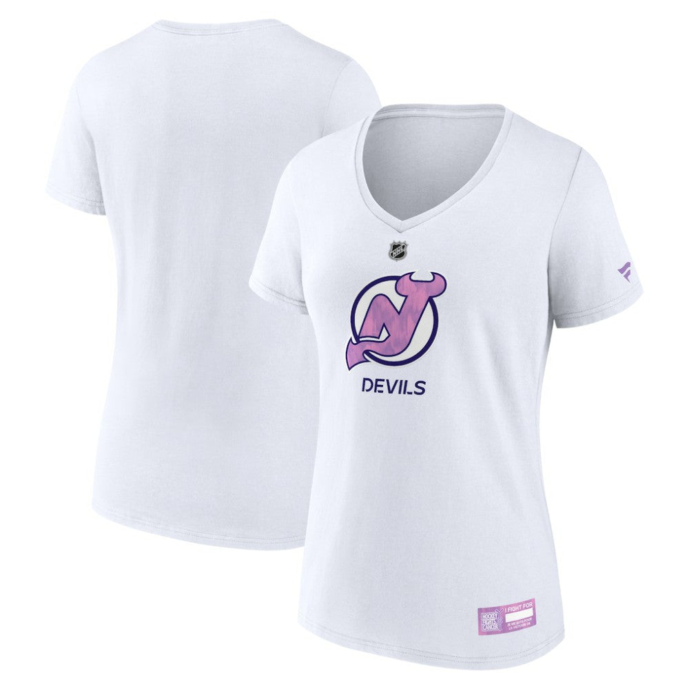 New Jersey Devils Fanatics Women's 2024 Hockey Fights Cancer V-Neck T-Shirt - White | Fanatics Lifestyle