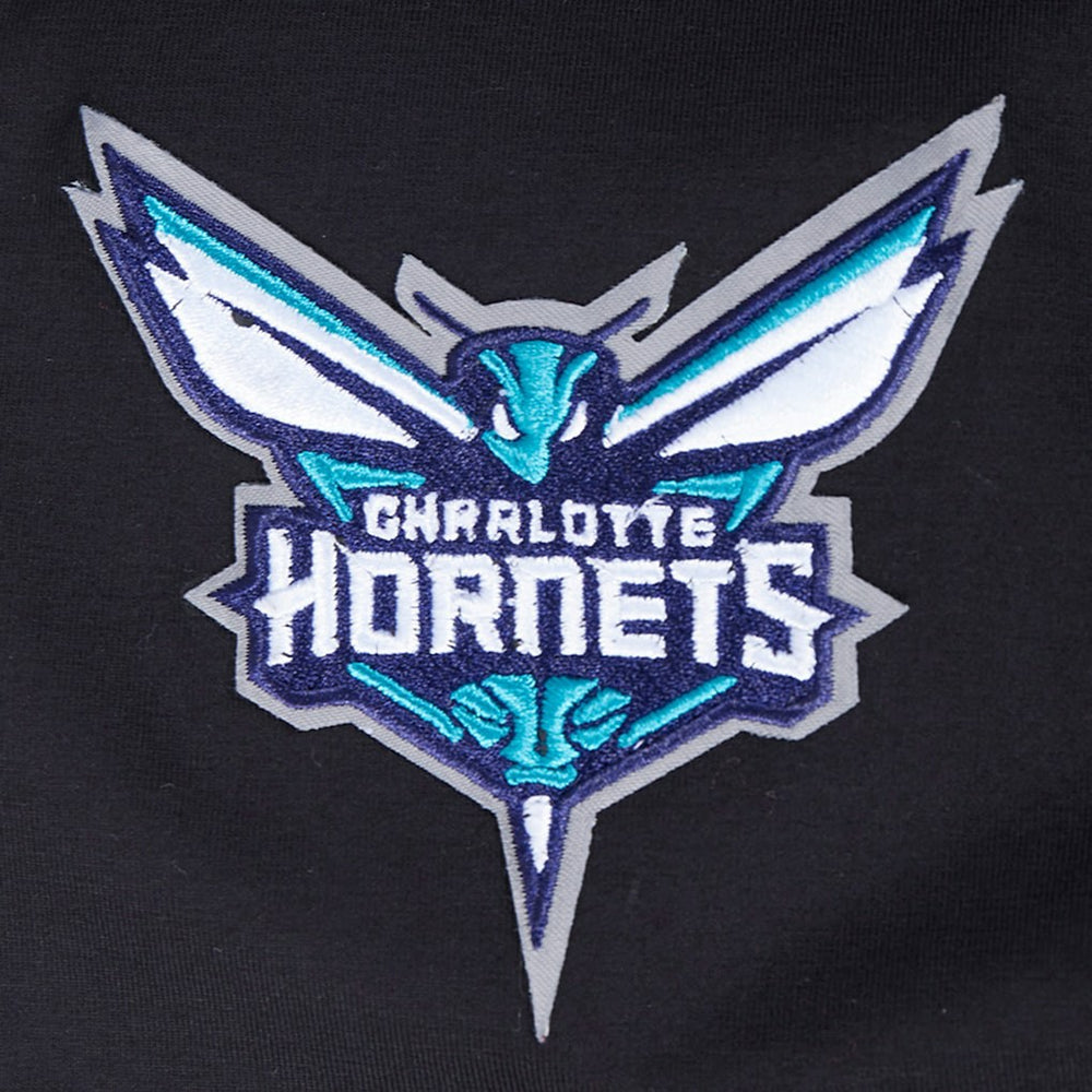 Charlotte Hornets Pro Standard Women's Jewels Boxy Cropped T-Shirt Black