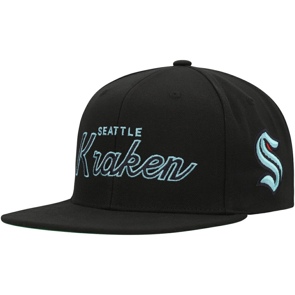 Seattle Kraken Mitchell & Ness Core Team Script 2.0 Snapback Hat - Black | NHL online