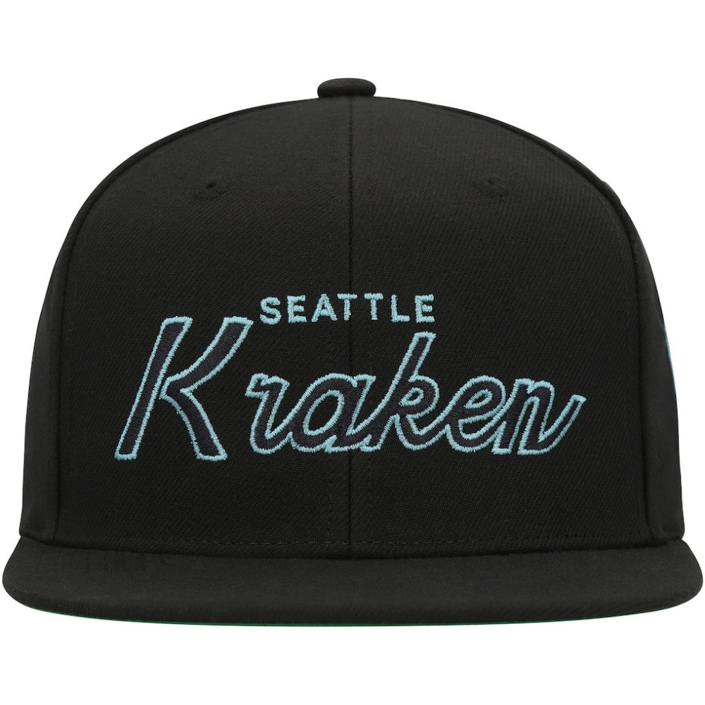 Seattle Kraken Mitchell & Ness Core Team Script 2.0 Snapback Hat - Black | NHL online