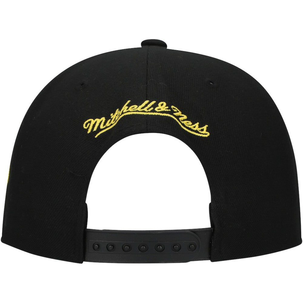 Boston Bruins Mitchell & Ness Core Team Script 2.0 Snapback Hat - Black | NHL Clearance
