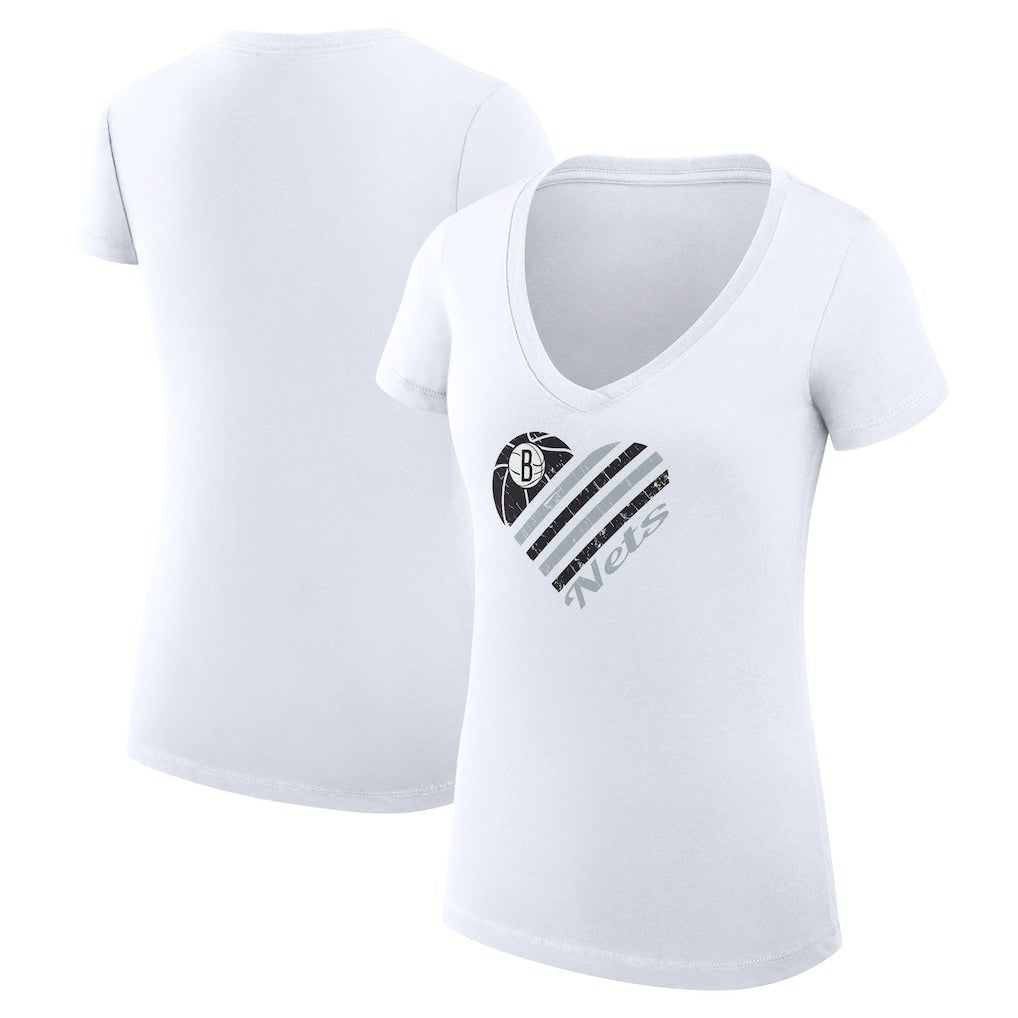 Brooklyn Nets G-III 4Her by Carl Banks Women's Super-Slim Fit Lightweight Heart V-Neck T-Shirt White