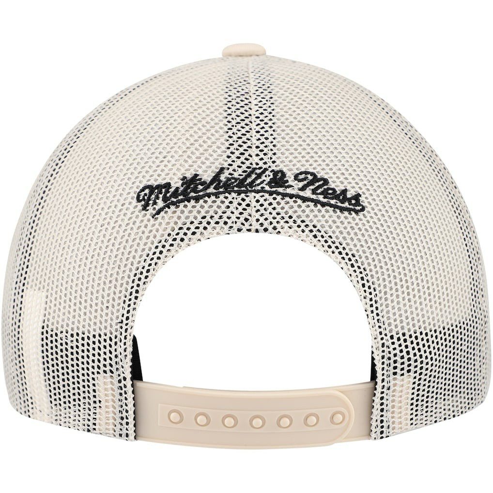 Mitchell & Ness Chicago Bulls Trucker Adjustable Hat Cream