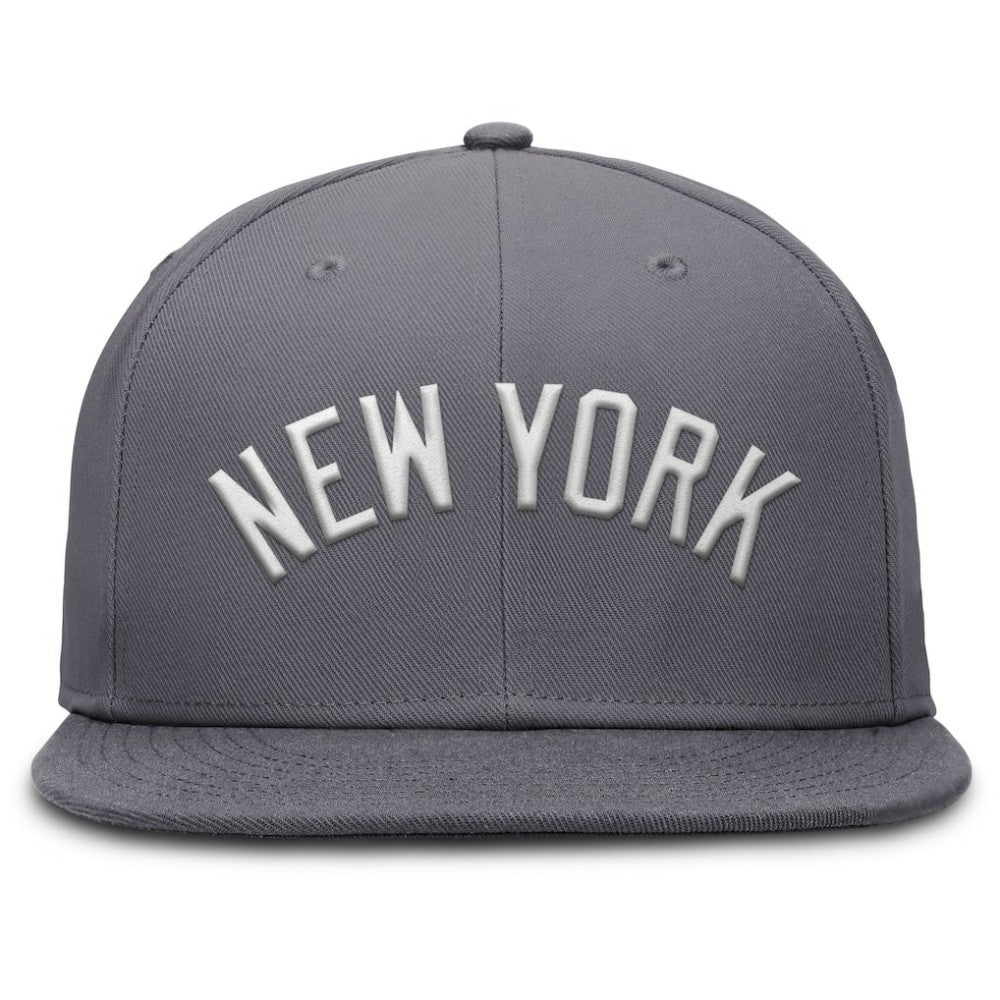 New York Yankees Nike Performance True Fitted Hat Outlet