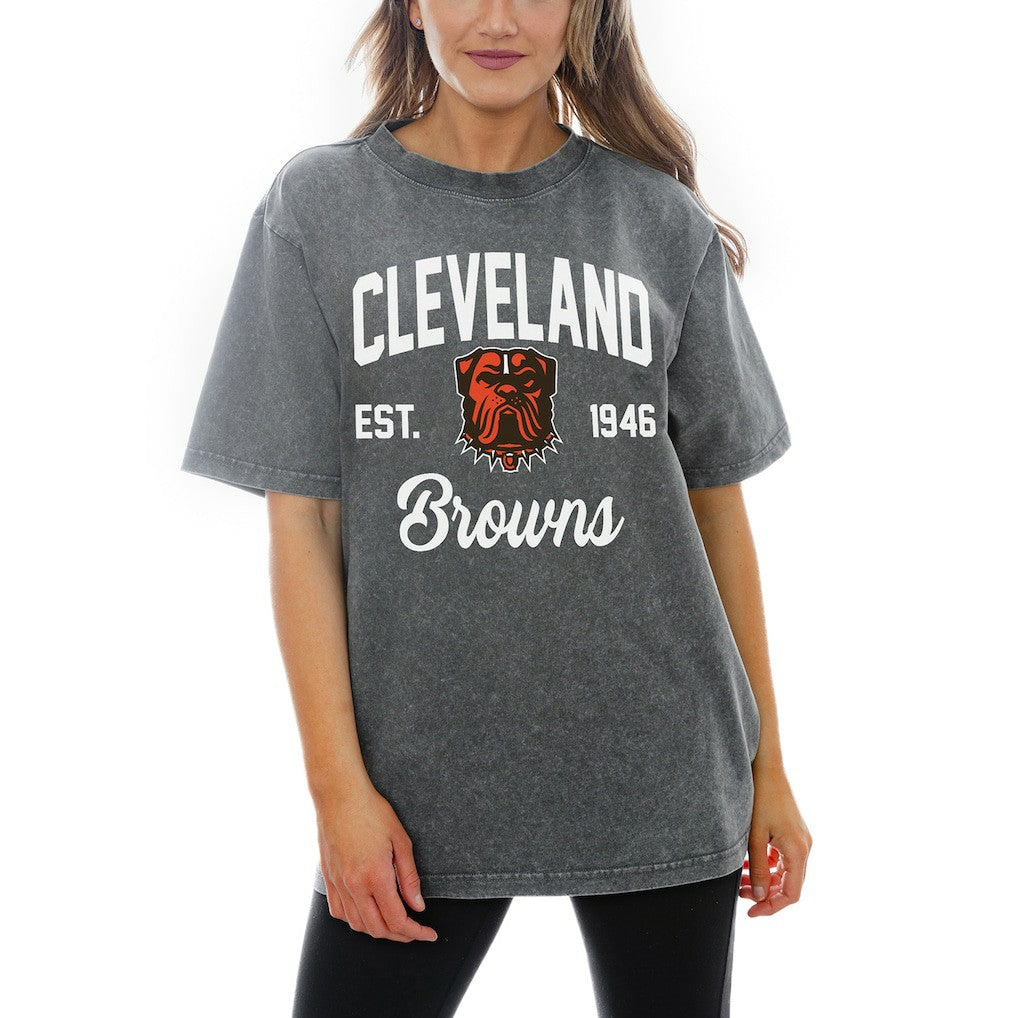 Cleveland Browns Gameday Couture Women's Titan Tackle Relaxed Fit Washed T-Shirt - Gray - NFL