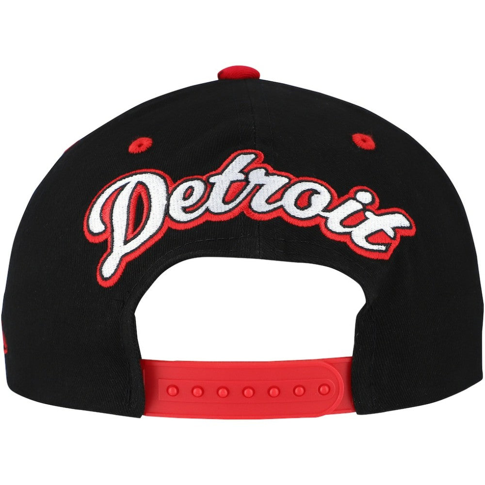 Detroit Red Wings Mitchell & Ness Backside Script Two-Tone Pro Crown Adjustable Hat - Black/Red | NHL Lifestyle