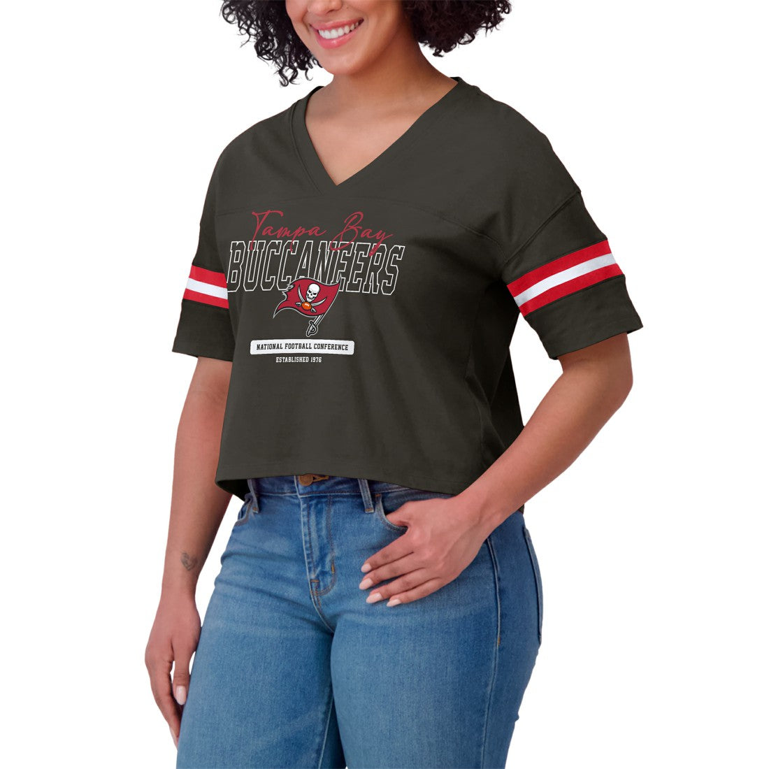 Tampa Bay Buccaneers WEAR by Erin Andrews Women's Color Block Boxy Modest Crop V-Neck T-Shirt - Orange - NFL