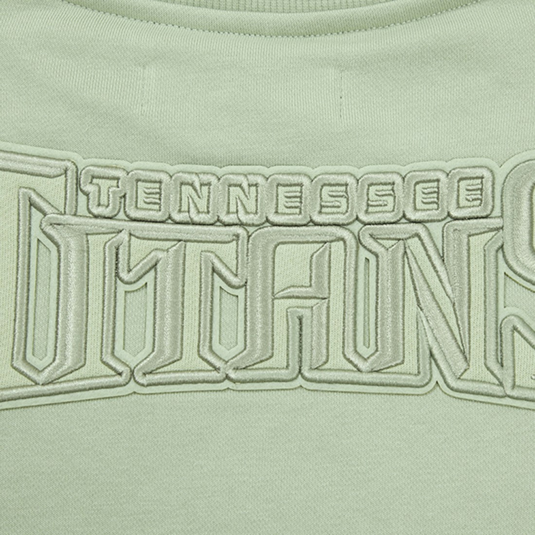 Tennessee Titans Pro Standard Women's Oversized Cropped Neutral Pullover Sweatshirt - Light Green - NFL