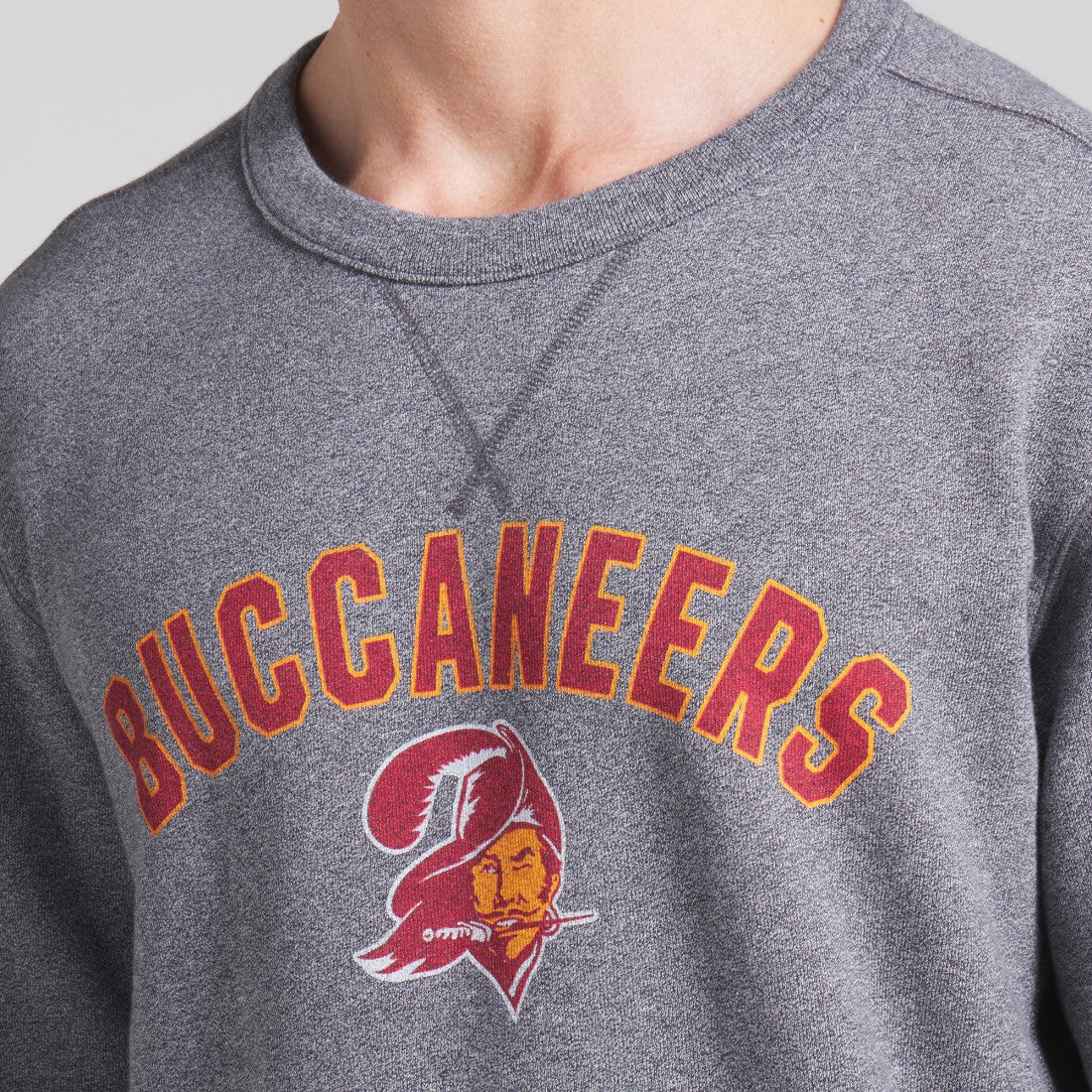 Tampa Bay Buccaneers Loop Terry Pullover Sweatshirt - Heather Gray - Fanatics