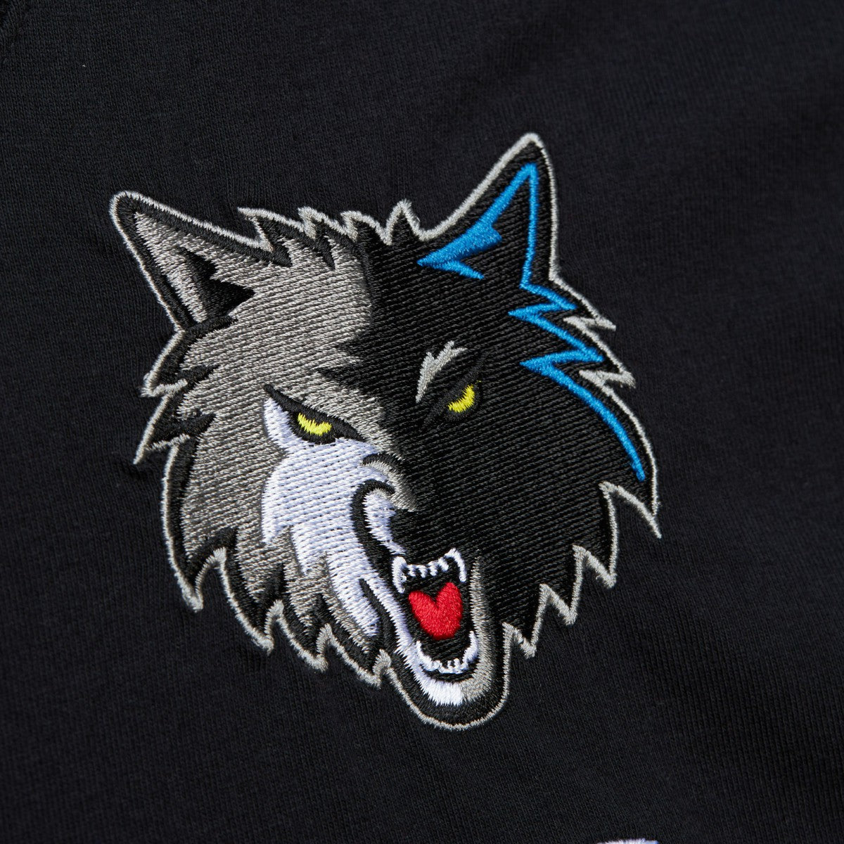 Mitchell & Ness Kevin Garnett Minnesota Timberwolves Premium Nickname T-Shirt Black