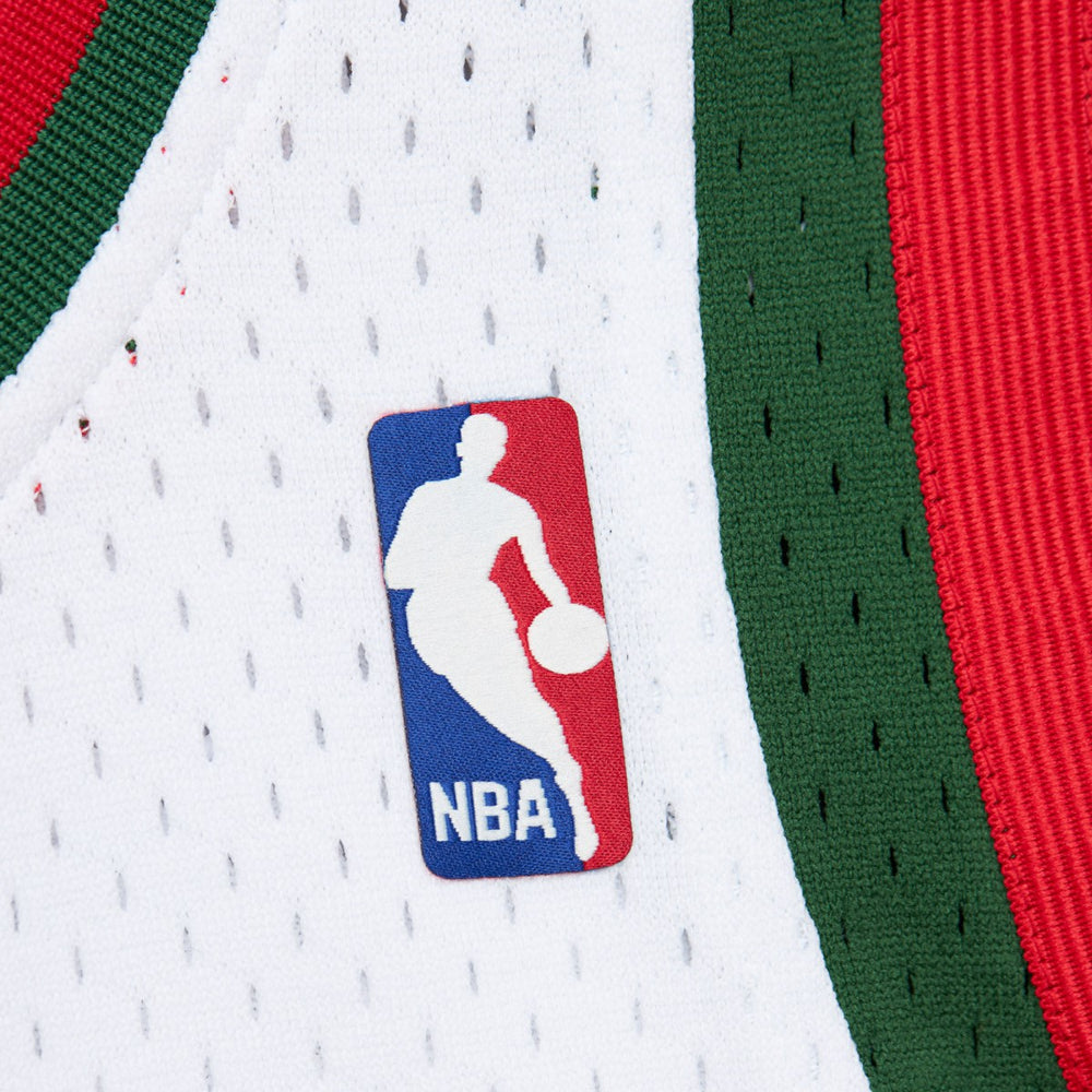 Mitchell & Ness Giannis Antetokounmpo Milwaukee Bucks 2013/14 Hardwood Classics Swingman Jersey White