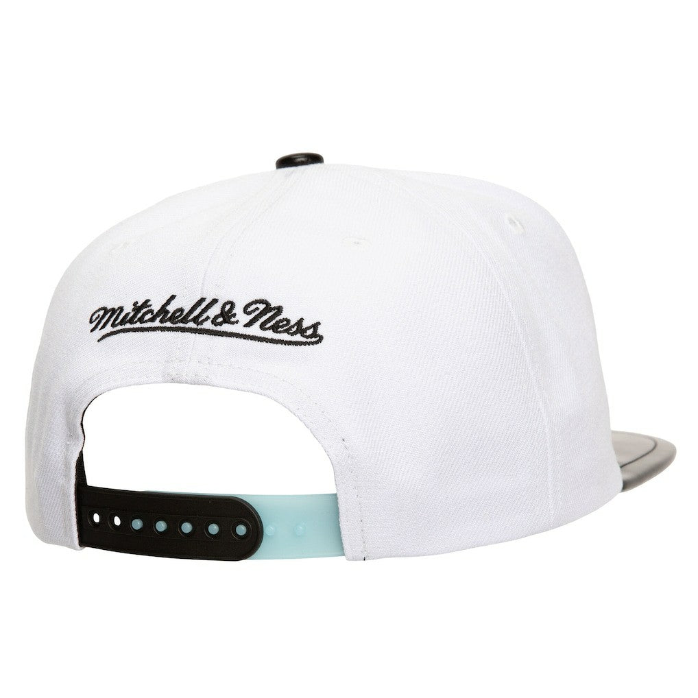 Mitchell & Ness Chicago Bulls Day 11 Snapback Hat White