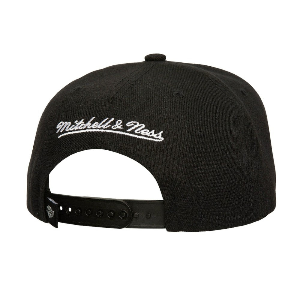 Los Angeles Kings Mitchell & Ness Soul Strike Neon Logo Pro Crown Adjustable Hat - Black | NHL online