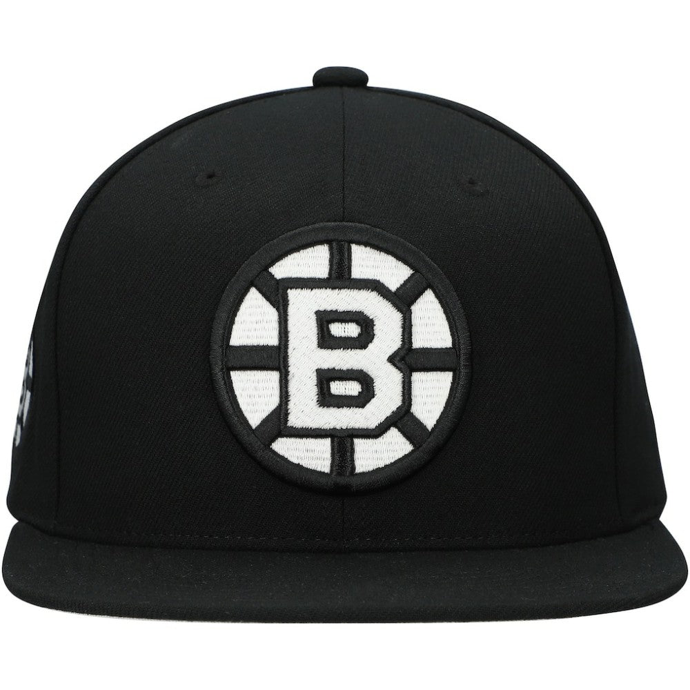 Boston Bruins Mitchell & Ness Team Snapback Hat - Black | NHL Clearance