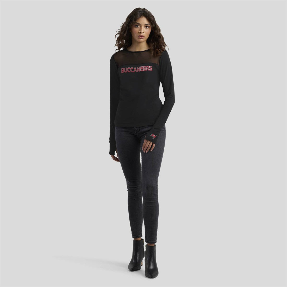 Tampa Bay Buccaneers WEAR by Erin Andrews x Gracie Hunt Women's Mesh Panel Long Sleeve T-Shirt - Black - NFL