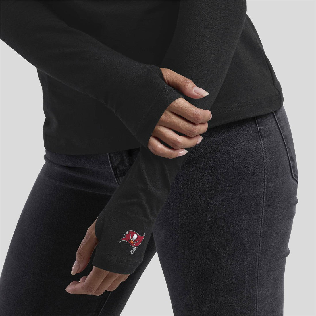 Tampa Bay Buccaneers WEAR by Erin Andrews x Gracie Hunt Women's Mesh Panel Long Sleeve T-Shirt - Black - NFL