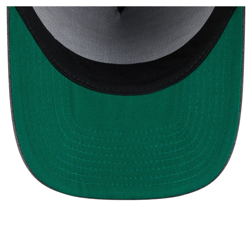 New Era Milwaukee Bucks Throwback Washed Pre-Curved 9FIFTY Snapback Hat Charcoal
