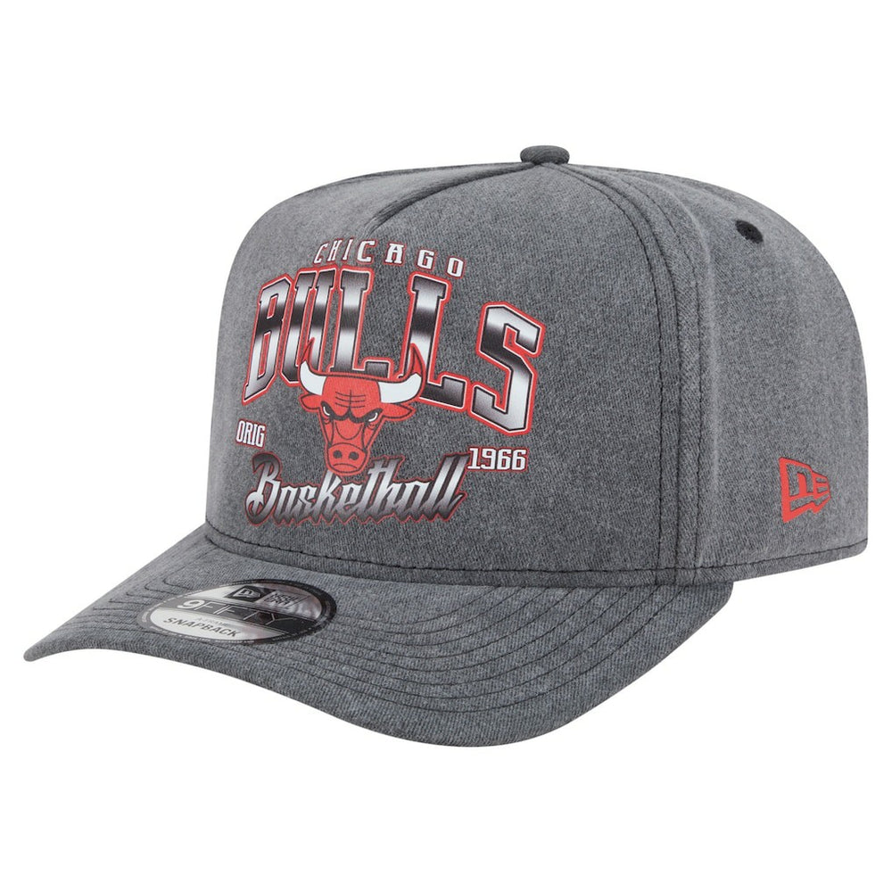 New Era Chicago Bulls Throwback Washed Pre-Curved 9FIFTY Snapback Hat Charcoal