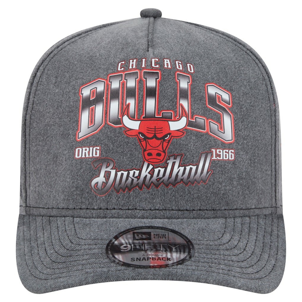 New Era Chicago Bulls Throwback Washed Pre-Curved 9FIFTY Snapback Hat Charcoal