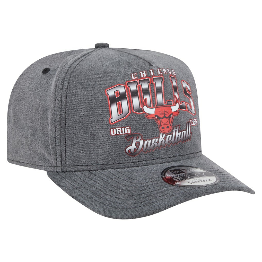 New Era Chicago Bulls Throwback Washed Pre-Curved 9FIFTY Snapback Hat Charcoal