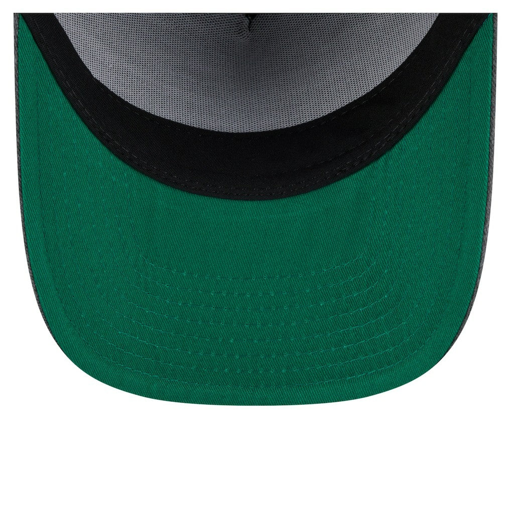 New Era Chicago Bulls Throwback Washed Pre-Curved 9FIFTY Snapback Hat Charcoal