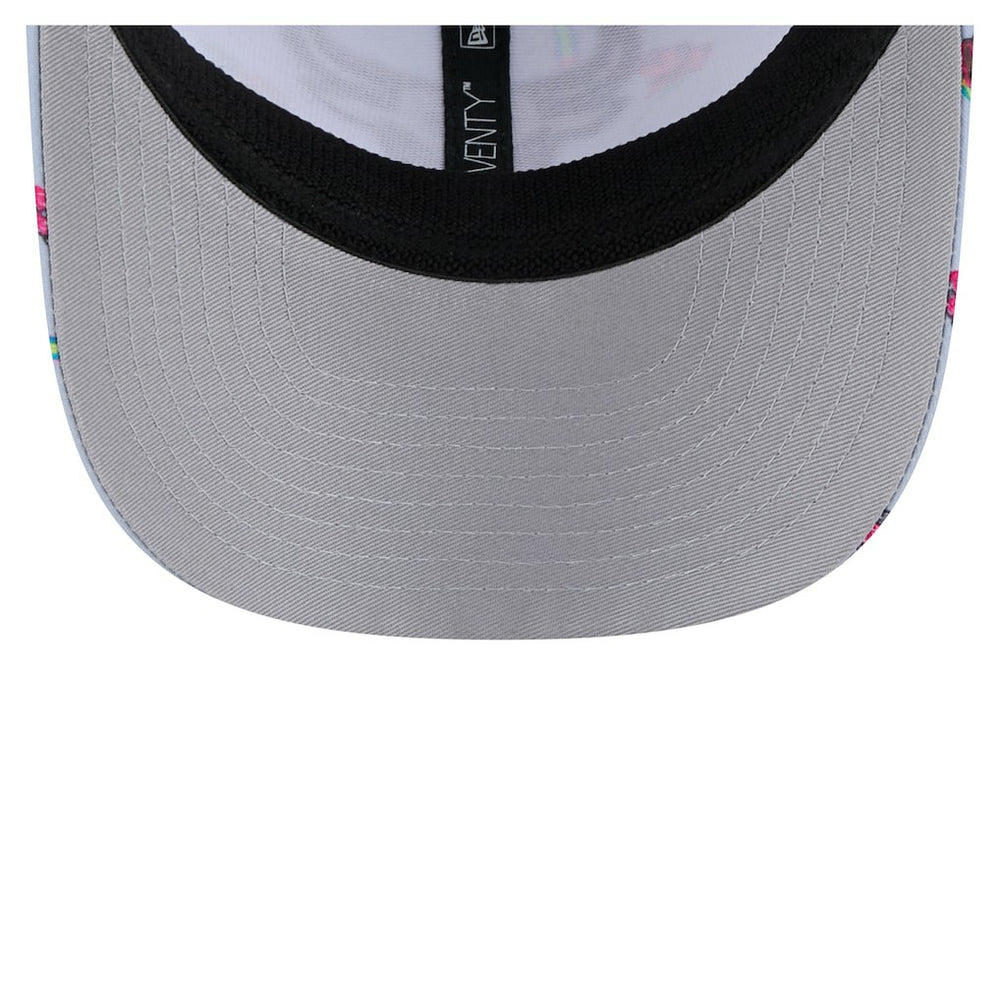 New Era Chicago Bulls Adventure Aloha Pattern 9SEVENTY Stretch-Snap Hat Light Blue/Gray