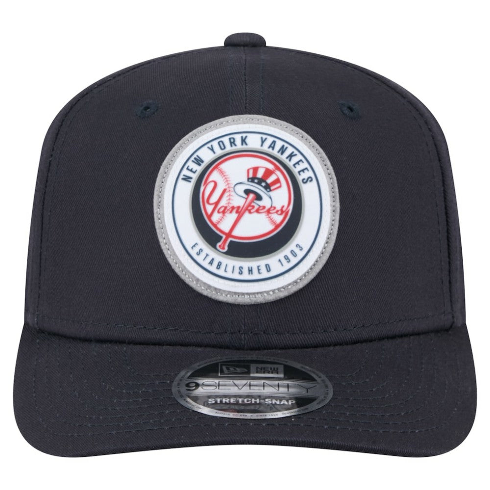 New York Yankees New Era Circle Patch 9SEVENTY Stretch-Snap Hat for sale