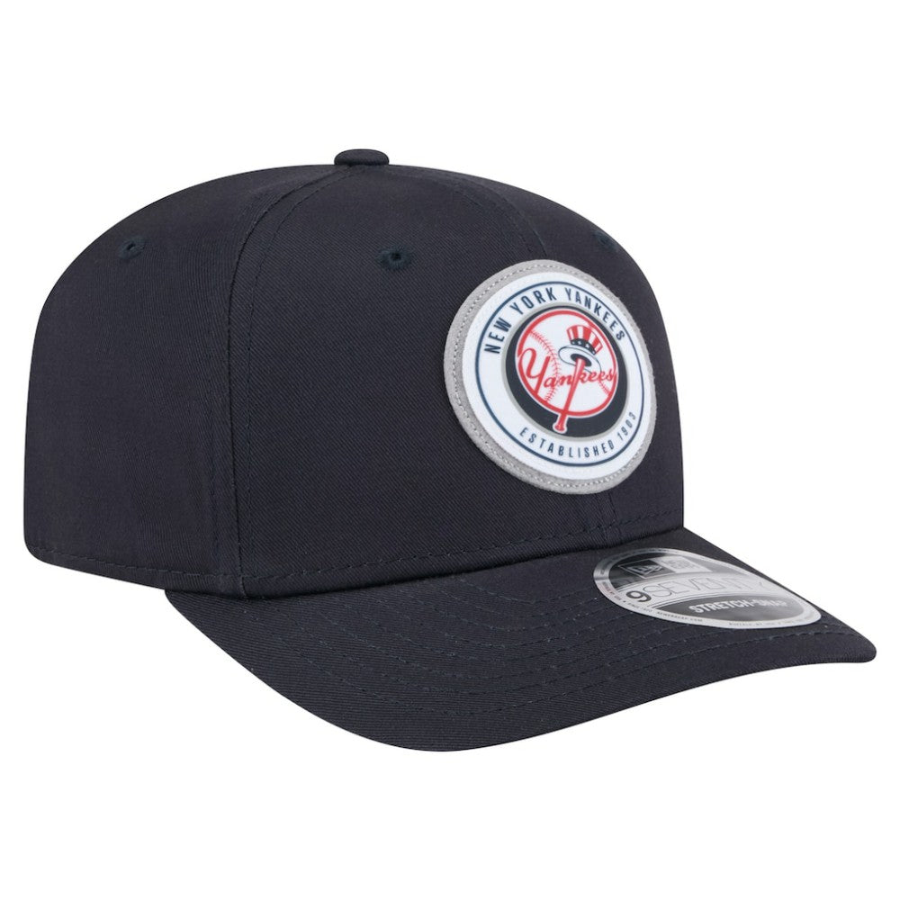 New York Yankees New Era Circle Patch 9SEVENTY Stretch-Snap Hat for sale