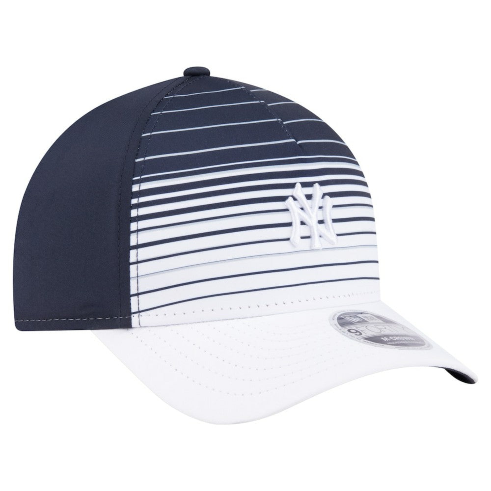 New York Yankees New Era Gradient 9FORTY M-Crown Adjustable Hat Discount