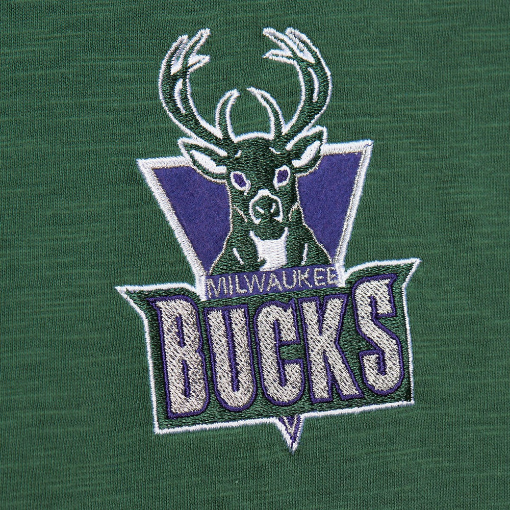 Mitchell & Ness Milwaukee Bucks Hardwood Classics Felt Applique Slub T-Shirt Green