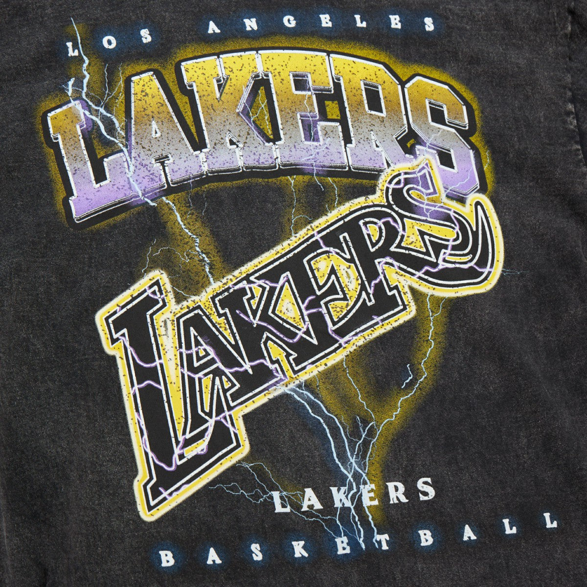 Mitchell & Ness Los Angeles Lakers Unisex Hardwood Classics Vintage Voltage Premium Heavyweight T-Shirt Black