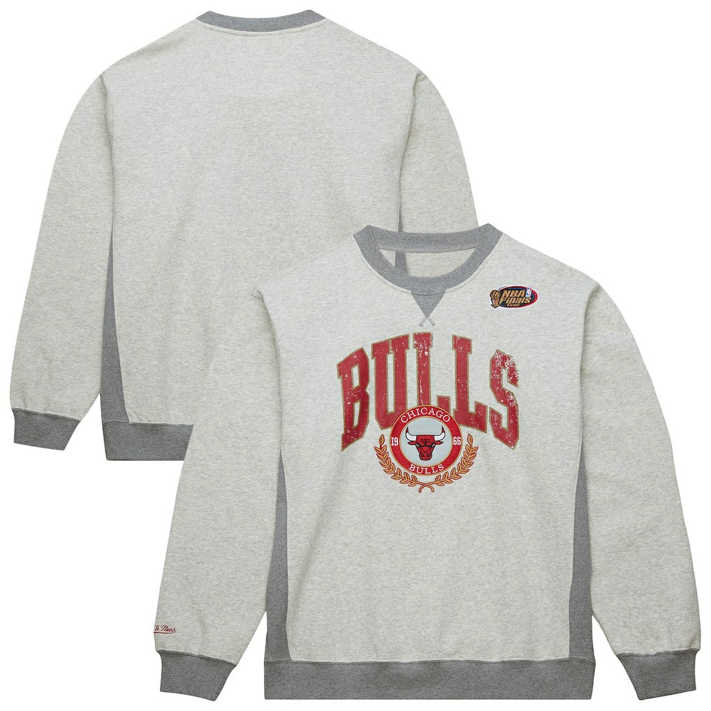 Mitchell & Ness Chicago Bulls Vintage Logo Pullover Sweatshirt Heather Gray