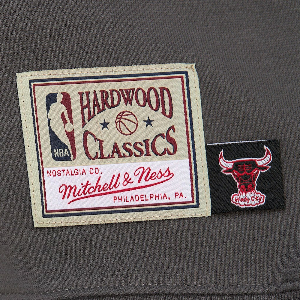 Mitchell & Ness Chicago Bulls Women's Hardwood Classics Lightweight Pullover Sweatshirt Charcoal
