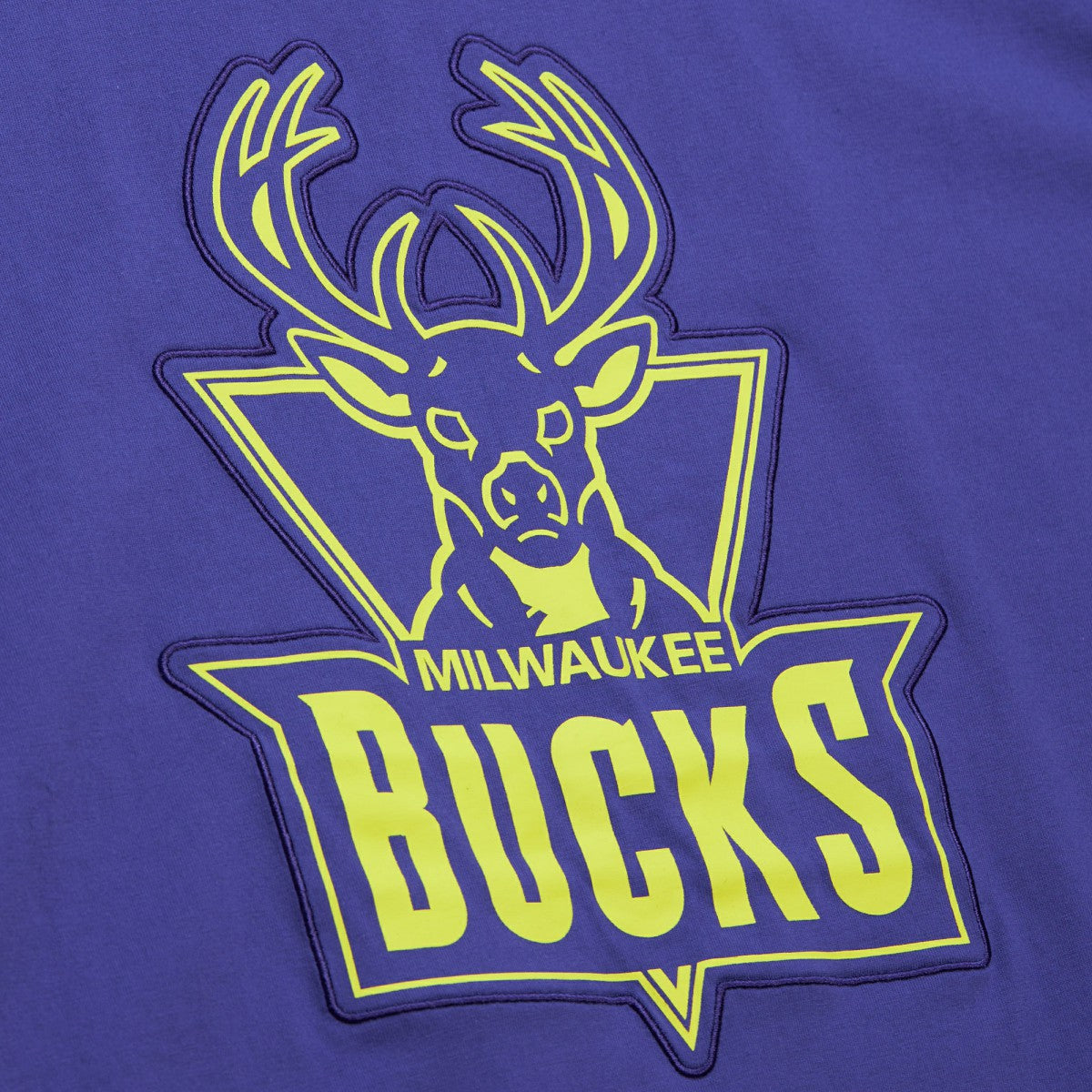 Mitchell & Ness Milwaukee Bucks Hardwood Classics Neon Nights Premium T-Shirt Purple