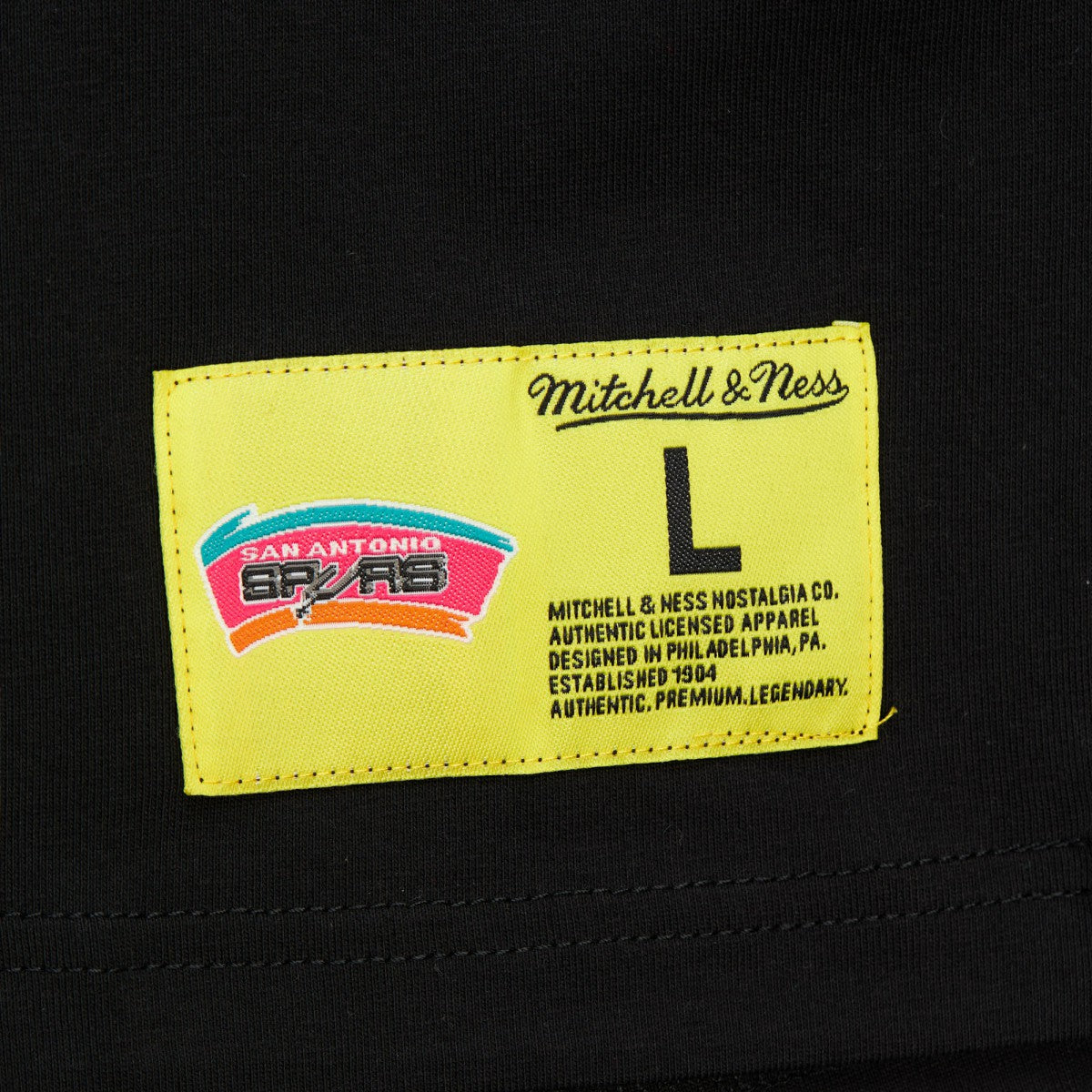 Mitchell & Ness San Antonio Spurs Hardwood Classics Neon Nights Premium T-Shirt Black