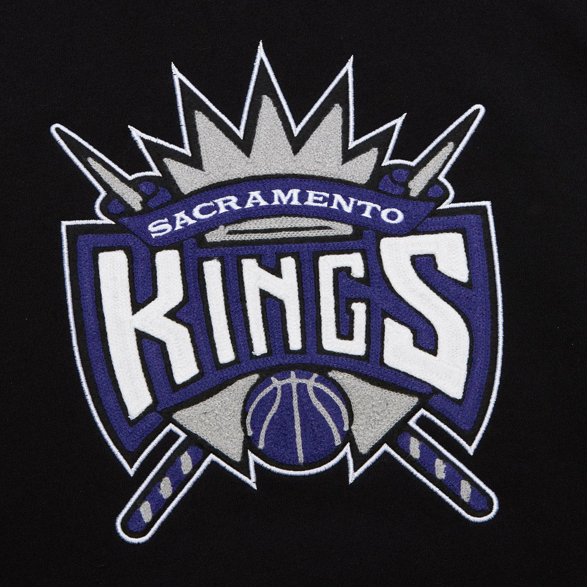 Mitchell & Ness Sacramento Kings Chainstitch Applique Vintage Heavyweight Pullover Hoodie Black