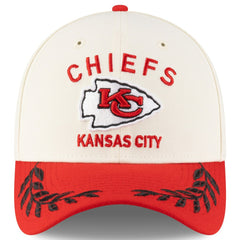 Kansas City Chiefs New Era 2025 NFL Draft 39THIRTY Flex Hat - Cream/Red - NFL