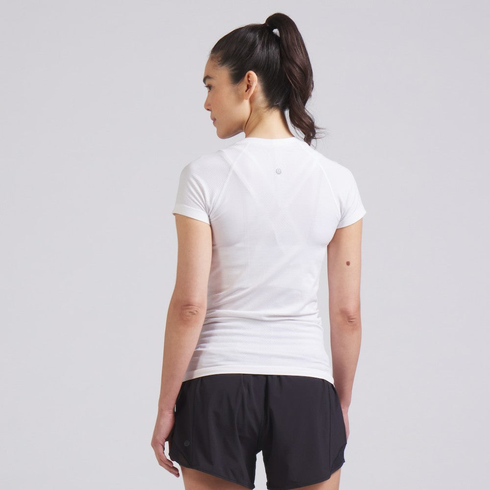 Vancouver Canucks lululemon Women's Swiftly Tech Short-Sleeve Shirt 2.0 - White | NHL Lifestyle