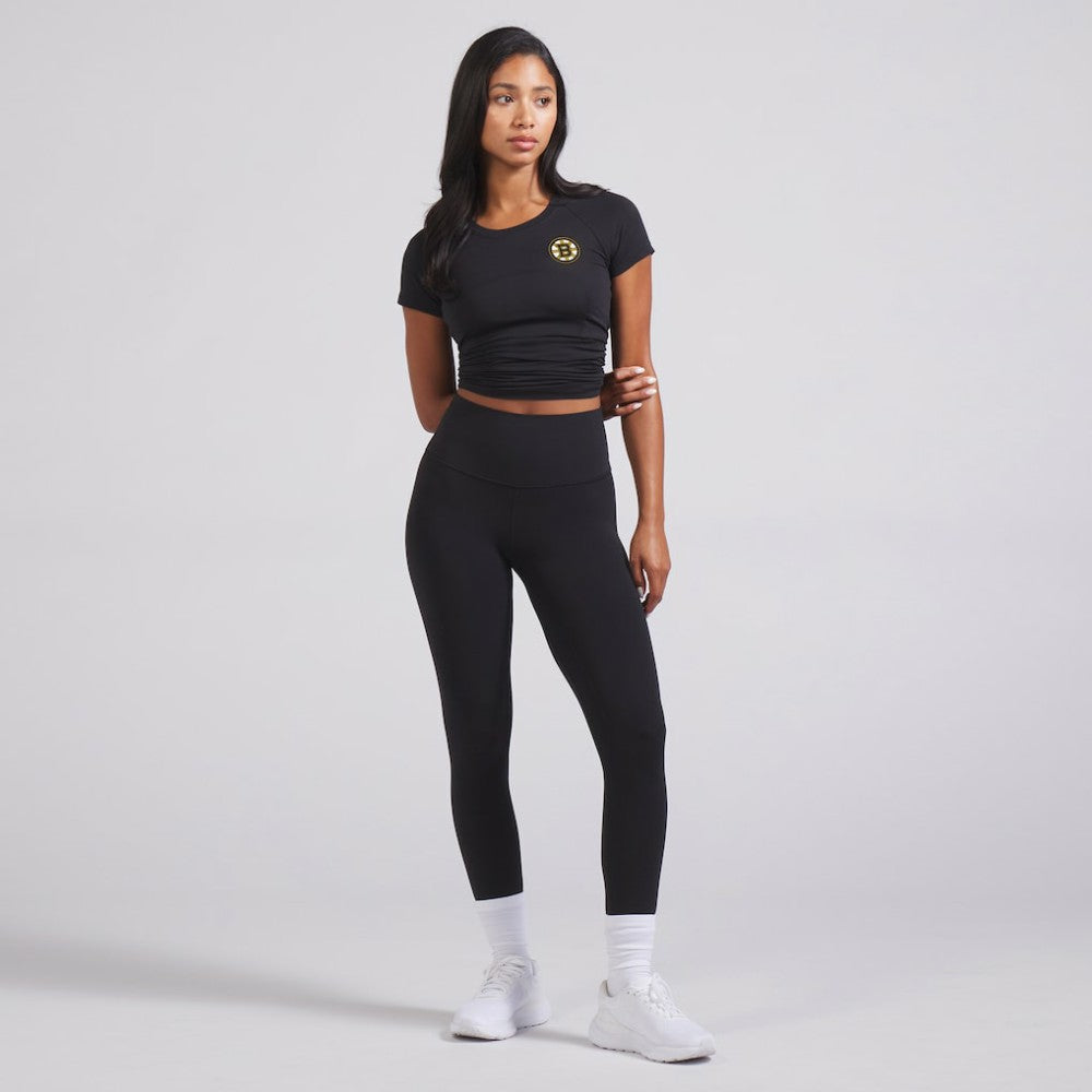 Boston Bruins lululemon Women's Swiftly Tech Short-Sleeve Shirt 2.0 - Black | NHL online