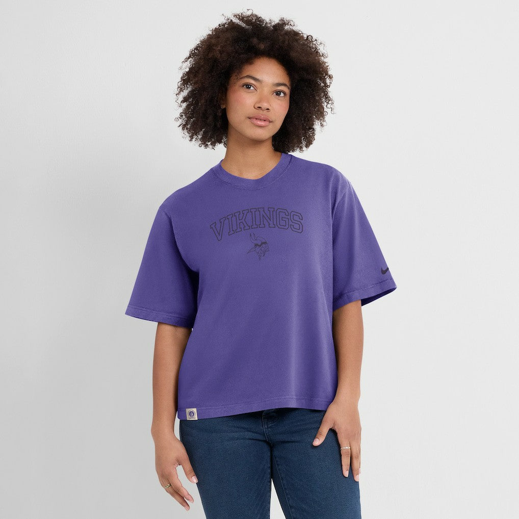 Minnesota Vikings Women's Glory Arch Boxy T-Shirt - Purple - Nike